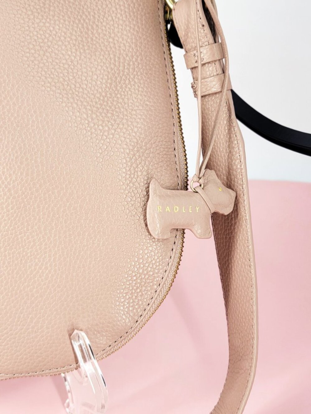Radley London NWOT Blush Pebble Leather Pudding Lane Crossbody Hobo Bag Expands - Picture 9 of 16
